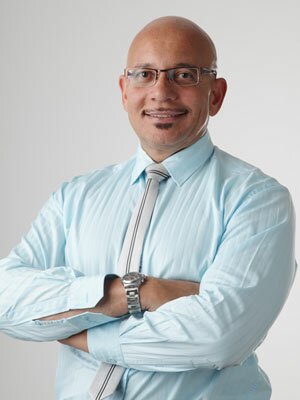 Dr Vincent Crump